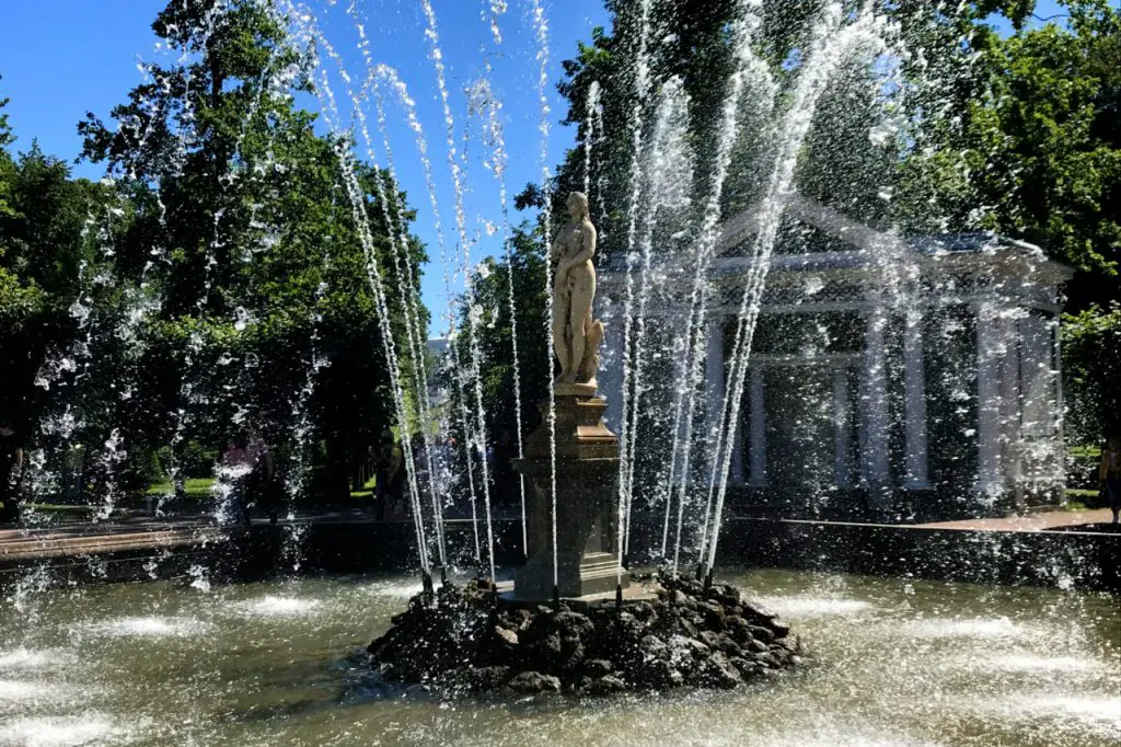 Eve fountain, Peterhof, Russia