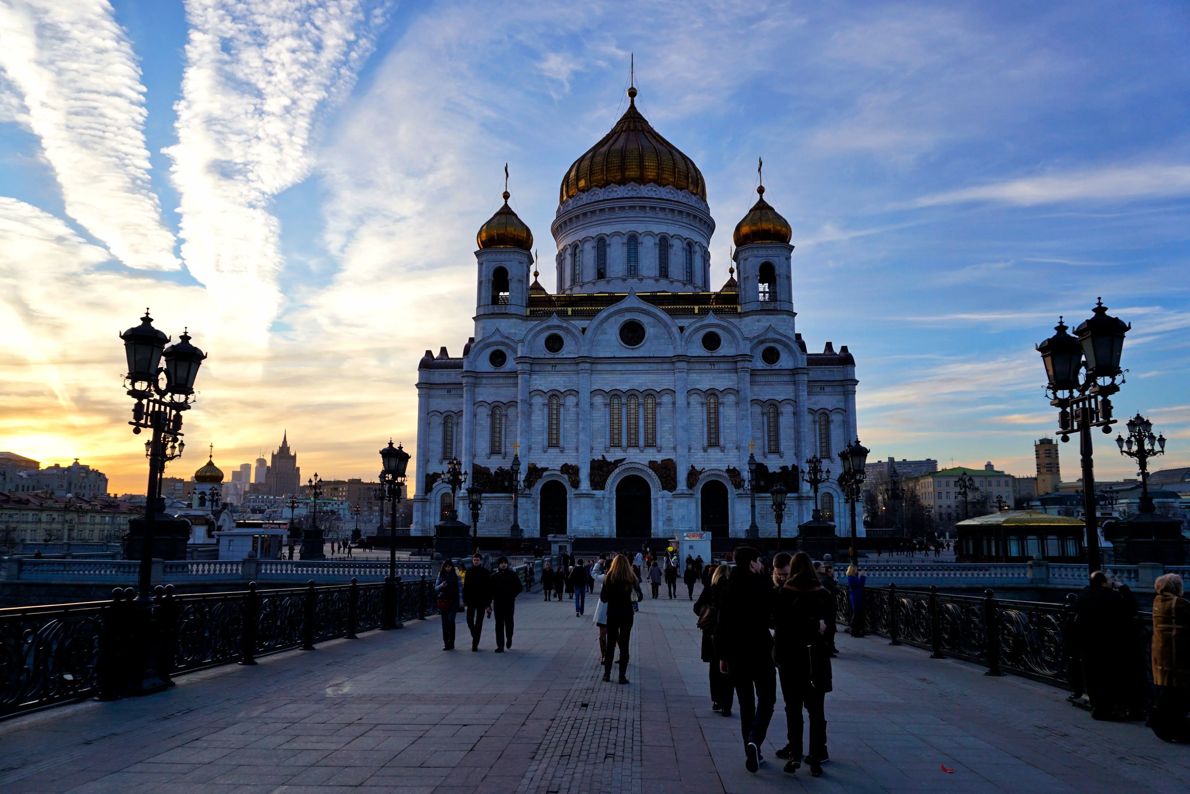 Christ the Saviour Cathedral, Moscow, Russia - Experiencing the Globe