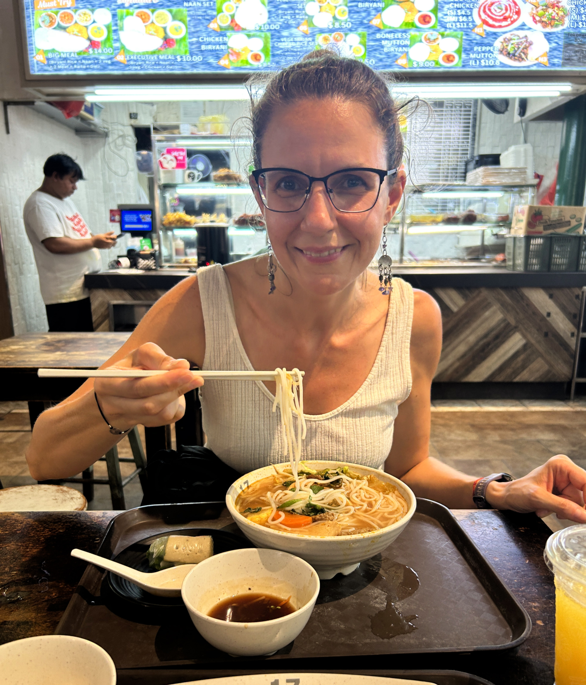 Eating in Lau Pa Sat Hawker Centre, Singapore - Experiencing the Globe