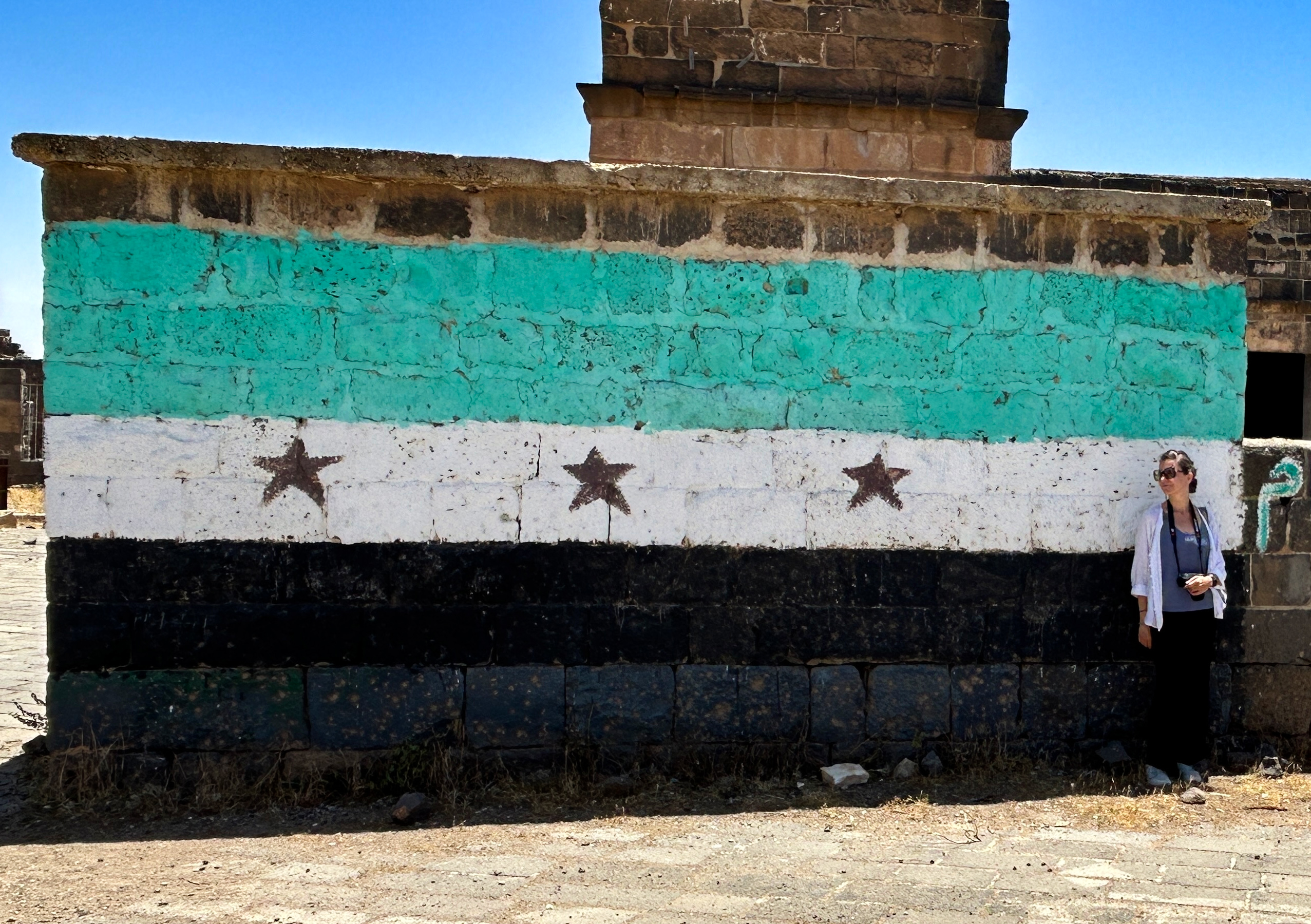 Free Syrian Army flag, Syria - Experiencing the Globe
