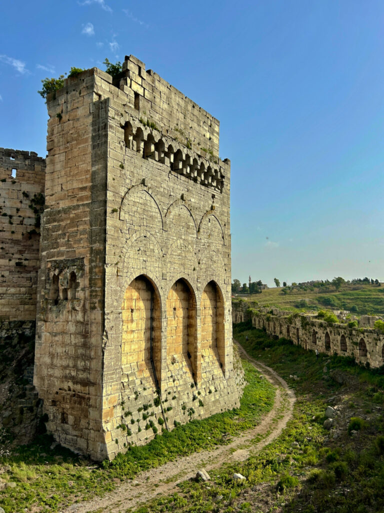 Krak de Chevalier, Syria - Experiencing the Globe.jpg
