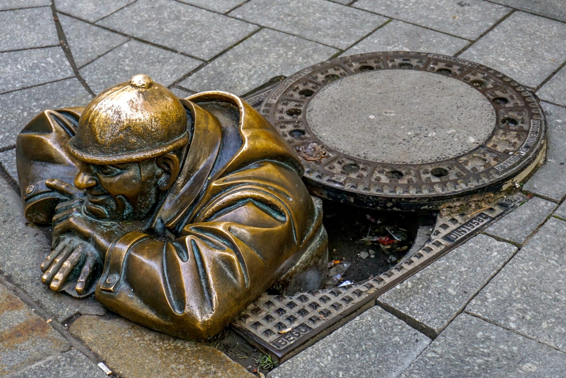 'Man at Work' Bratislava Slovakia – Experiencing the Globe 