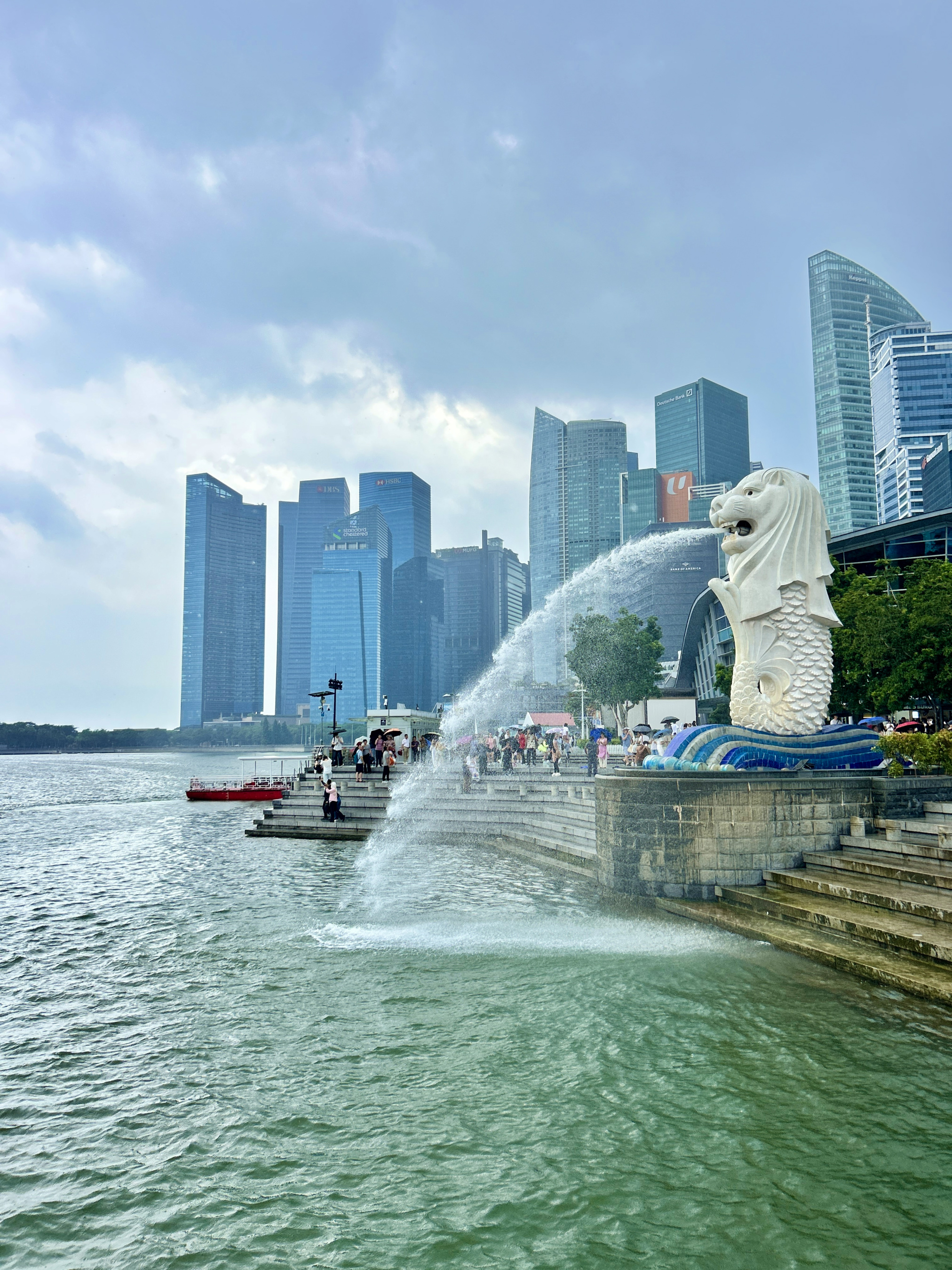 Merlion, Marina Bay, Singapore - Experiencing the Globe
