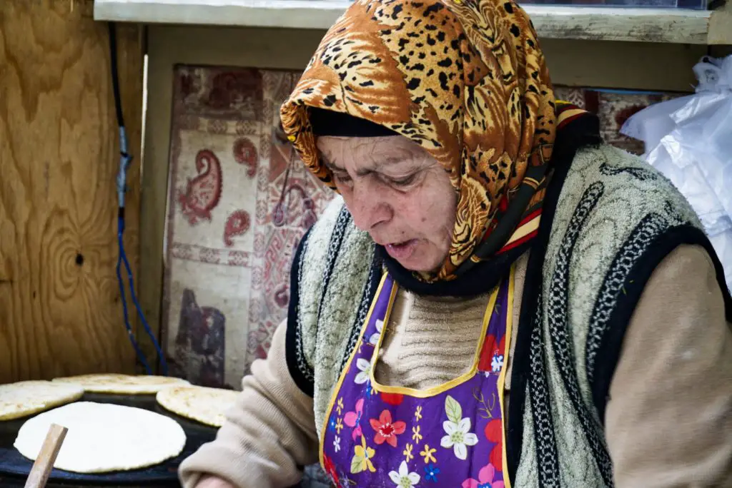 People of Azerbaijan – Experiencing the Globe