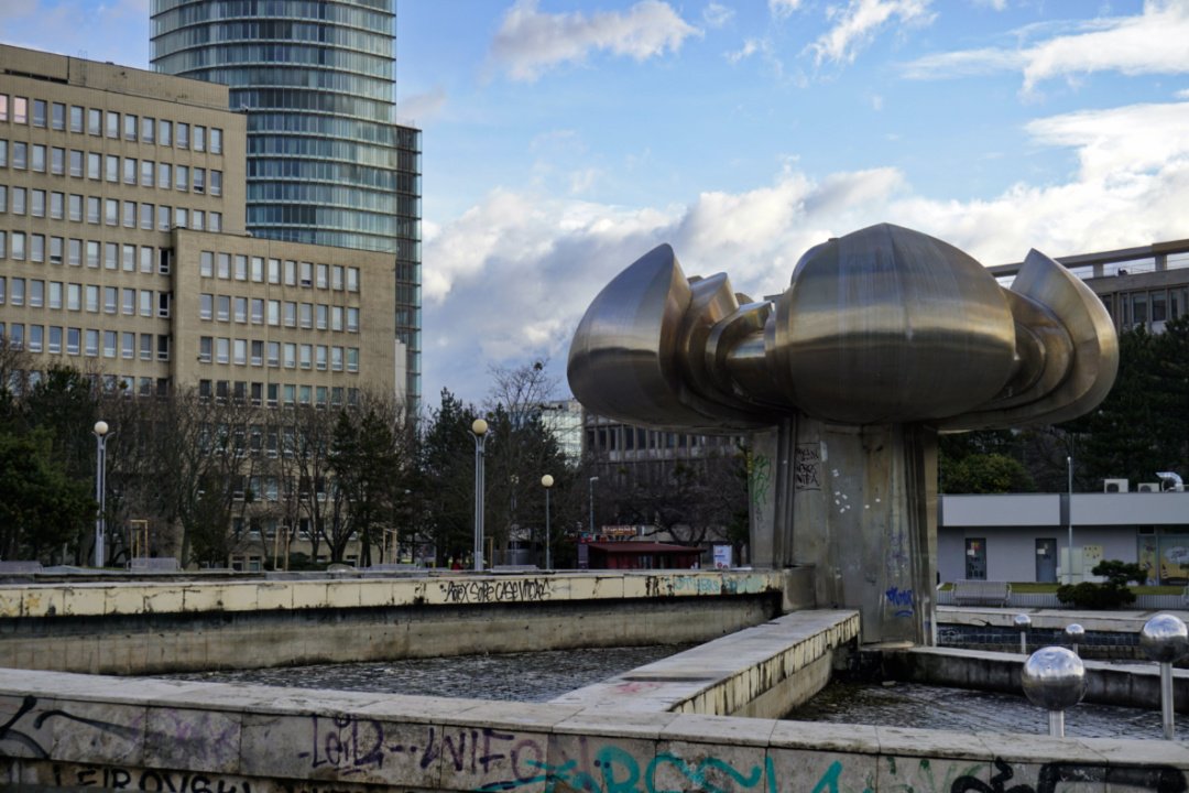 Union fountain, Bratislava, Slovakia – Experiencing the Globe