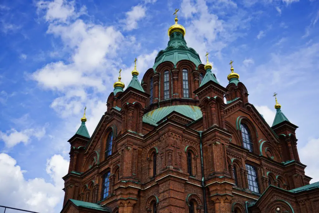 Uspenski cathedral, Helsinki, Finland - Experiencing the Globe