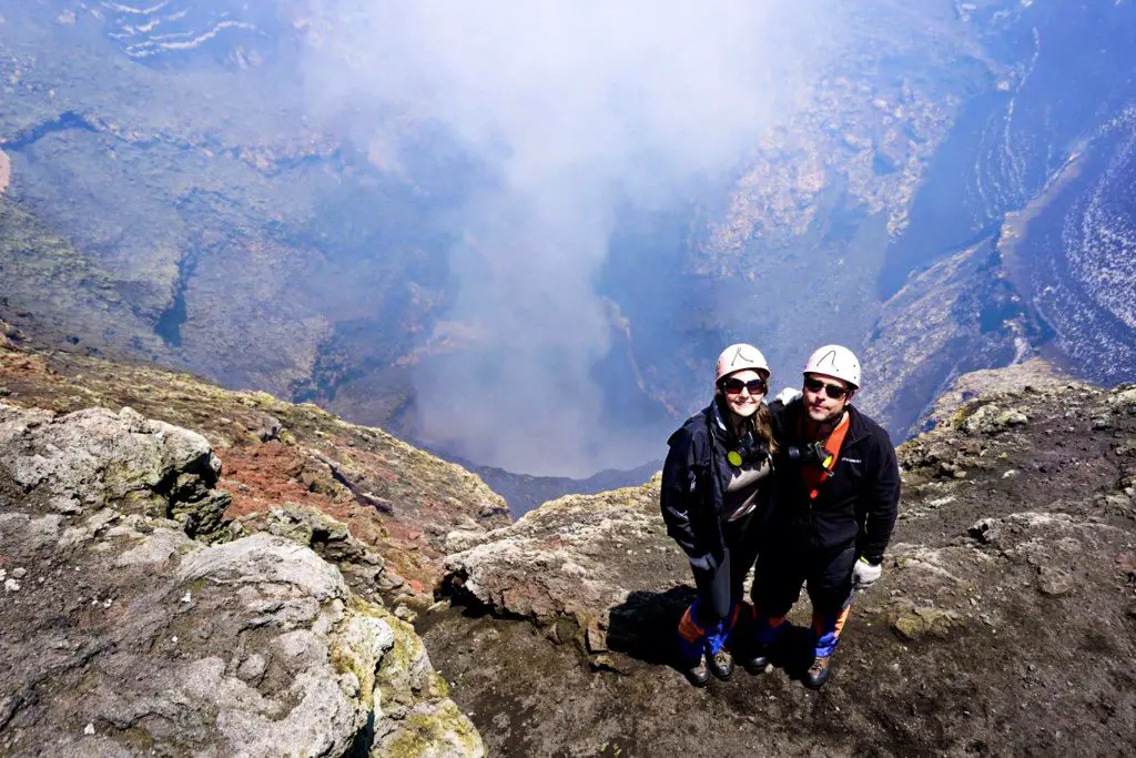 Villarrica volcano summit, crater - Experiencing the Globe